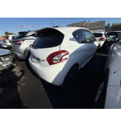 Interieur complet PEUGEOT 208 1 Photo n°19