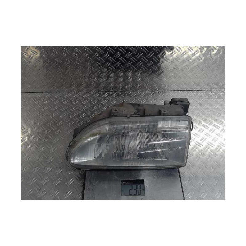 Optique avant principal gauche (feux)(phare) RENAULT R19