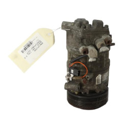 Compresseur clim BMW SERIE 1 E81 Photo n°1