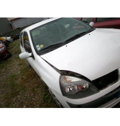 Feu arriere principal droit (feux) RENAULT CLIO 2 CAMPUS Photo n°11