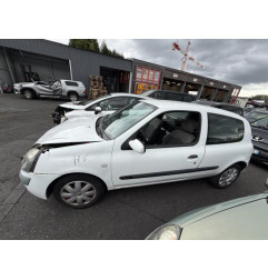 Feu arriere principal droit (feux) RENAULT CLIO 2 CAMPUS Photo n°15