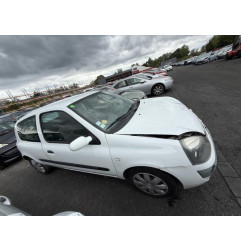 Feu arriere principal droit (feux) RENAULT CLIO 2 CAMPUS Photo n°16