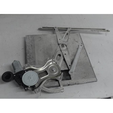 Moteur leve vitre arriere droit TOYOTA PRIUS 2 Photo n°1