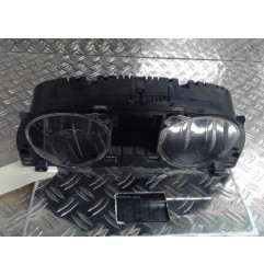 Compteur VOLKSWAGEN PASSAT 5 Photo n°1