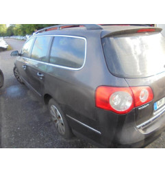 Malle/Hayon arriere VOLKSWAGEN PASSAT 5 Photo n°6