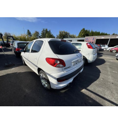 Malle/Hayon arriere PEUGEOT 206+ Photo n°18