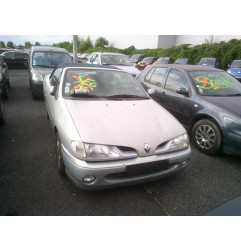 Feu arriere principal gauche (feux) RENAULT MEGANE 1 Photo n°7