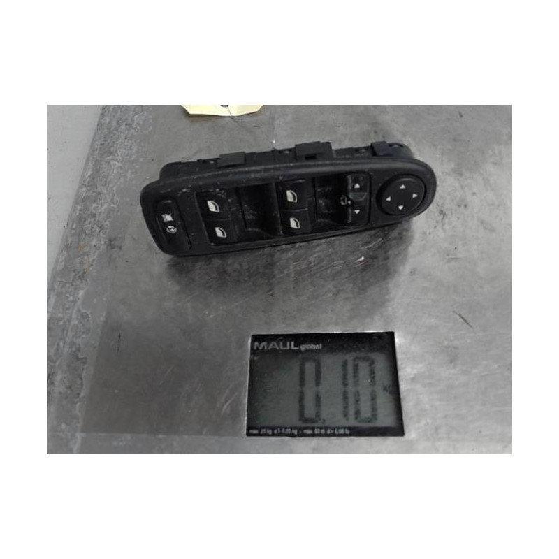 Interrupteur de leve vitre avant gauche CITROEN C4 PICASSO 1