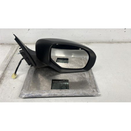 Retroviseur droit SUZUKI SWIFT 4