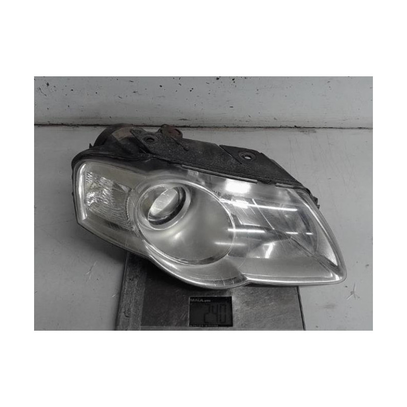 Optique avant principal droit (feux)(phare) VOLKSWAGEN PASSAT 5