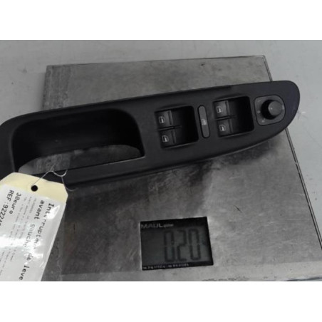 Interrupteur de leve vitre avant gauche VOLKSWAGEN PASSAT 5 Photo n°1