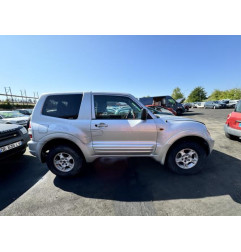 Porte avant droit MITSUBISHI PAJERO 3 Photo n°16