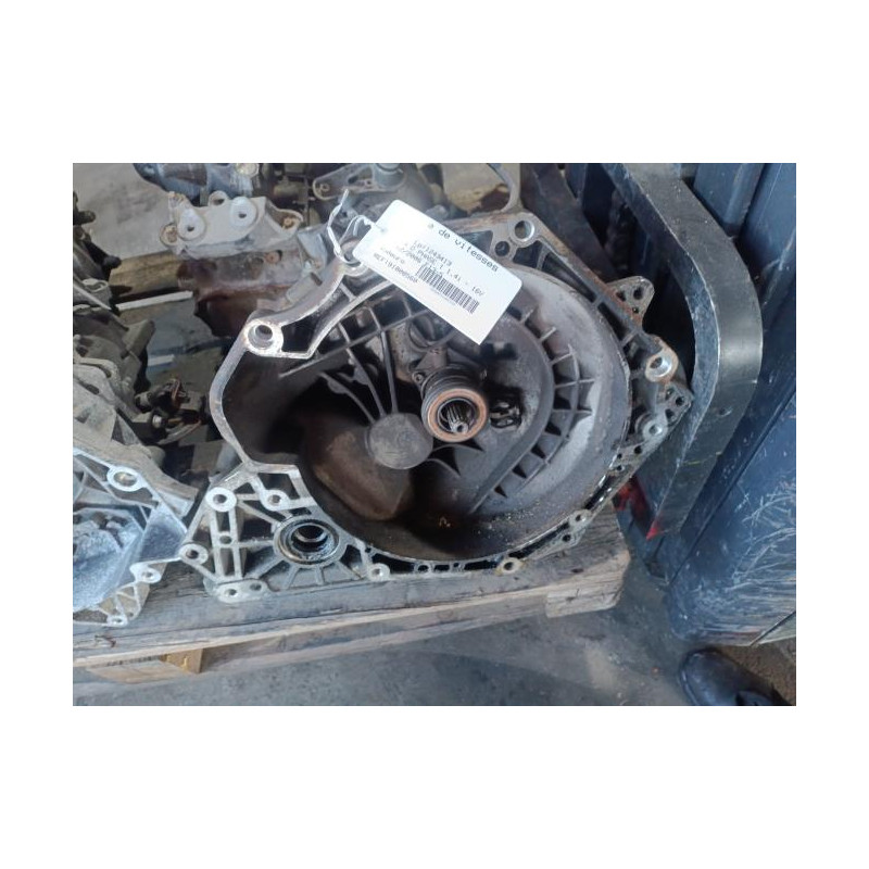 Boite de vitesses OPEL CORSA D