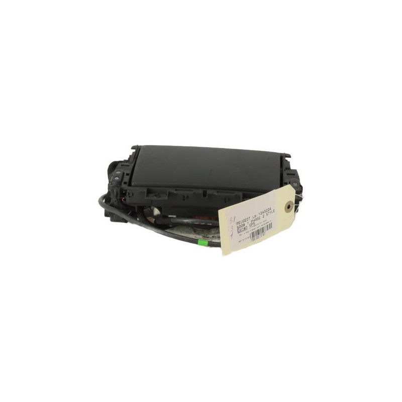 Ecran GPS PEUGEOT 5008 1