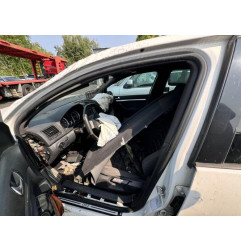 Feu arriere principal gauche (feux) VOLKSWAGEN GOLF 5 Photo n°9