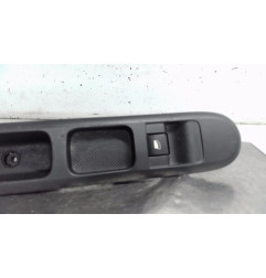 Interrupteur de leve vitre avant droit PEUGEOT 3008 1