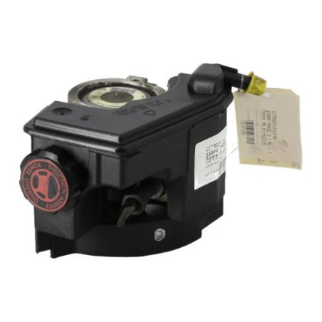 Pompe de direction CITROEN XSARA Photo n°1