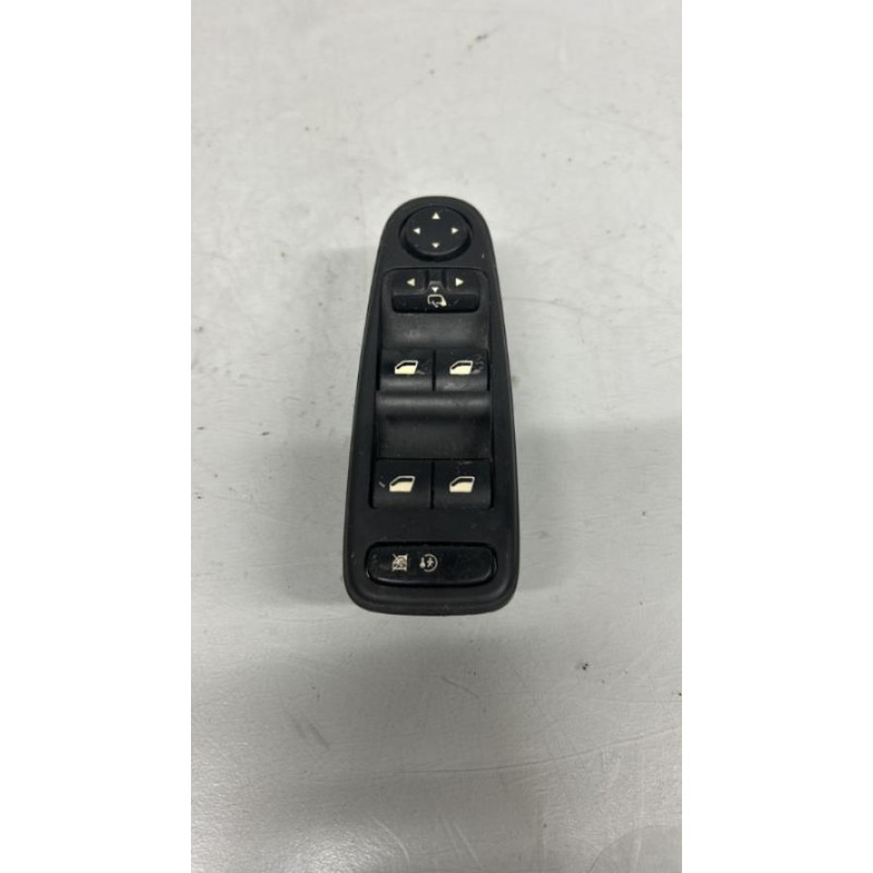 Interrupteur de leve vitre avant gauche CITROEN C4 PICASSO 1