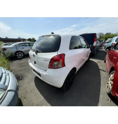 Capot TOYOTA YARIS 2 Photo n°16