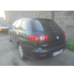 Feu arriere secondaire droit (feux) FIAT CROMA 2 Photo n°9