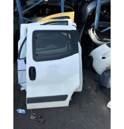 Porte laterale droit FIAT QUBO Photo n°1