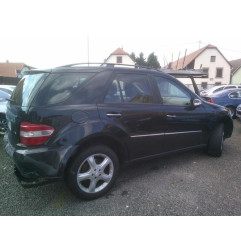 Porte avant gauche MERCEDES CLASSE M 164 Photo n°8