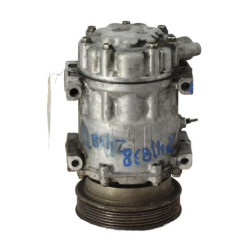 Compresseur clim DACIA DUSTER 1 Photo n°4