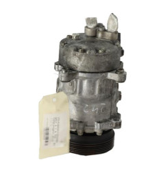 Compresseur clim VOLKSWAGEN GOLF 4 Photo n°3