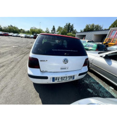 Compresseur clim VOLKSWAGEN GOLF 4 Photo n°9