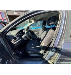 Feu arriere principal gauche (feux) RENAULT CLIO 3 Photo n°11