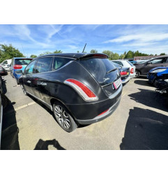 Pare choc arriere LANCIA DELTA 3 Photo n°14