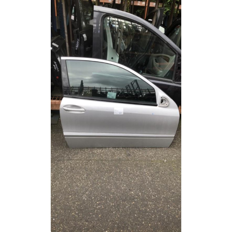 Porte avant droit MERCEDES CLASSE C 203 COUPE SPORT