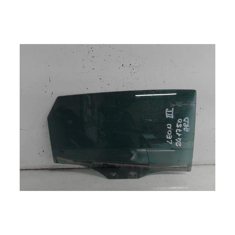 Vitre arriere droit SEAT LEON 3