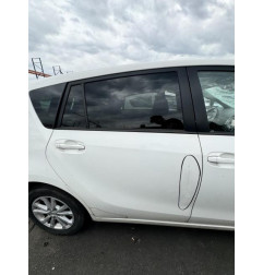 Malle/Hayon arriere TOYOTA VERSO Photo n°9