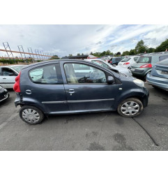 Feu arriere principal gauche (feux) PEUGEOT 107 Photo n°10