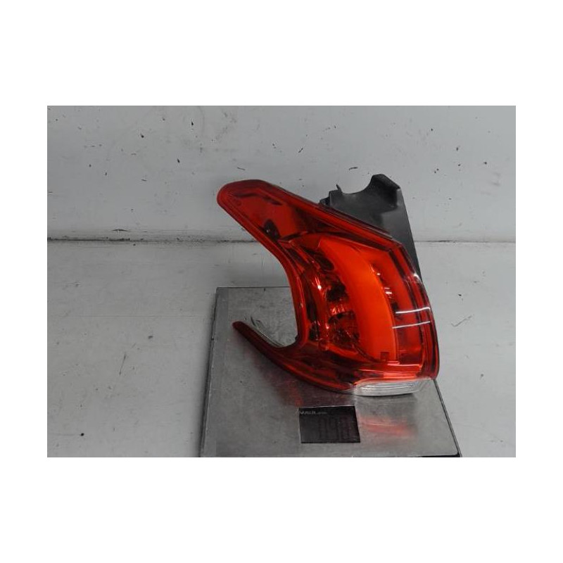 Feu arriere principal gauche (feux) PEUGEOT 2008 1