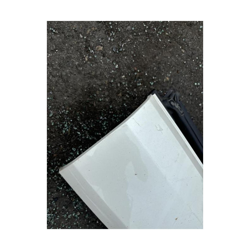 Hayon inferieur PEUGEOT 3008 1