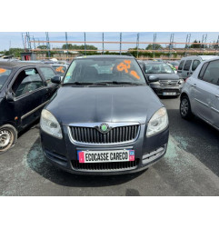 Face avant SKODA FABIA 2 Photo n°10