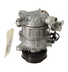 Compresseur clim BMW SERIE 1 F20 Photo n°4