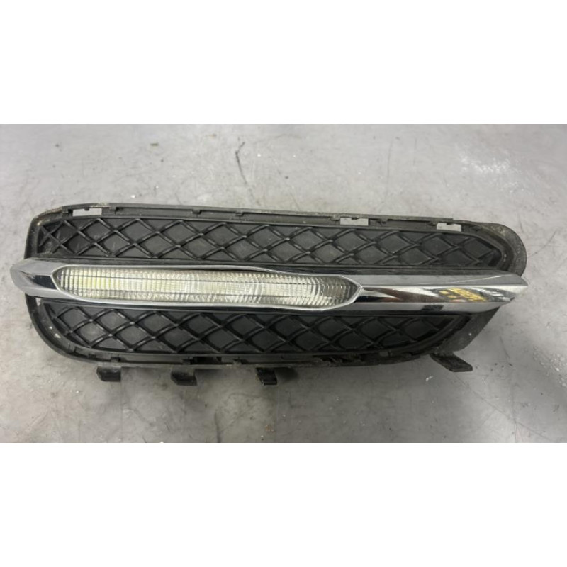 Feu diurne avant gauche MERCEDES CLASSE E 212