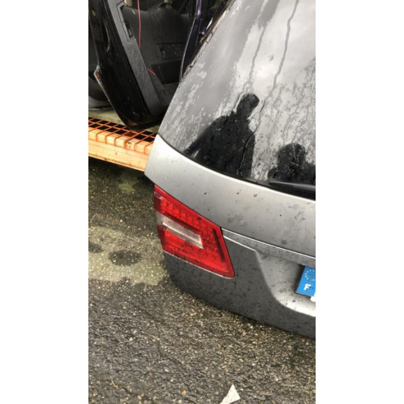 Malle/Hayon arriere MERCEDES CLASSE E 212