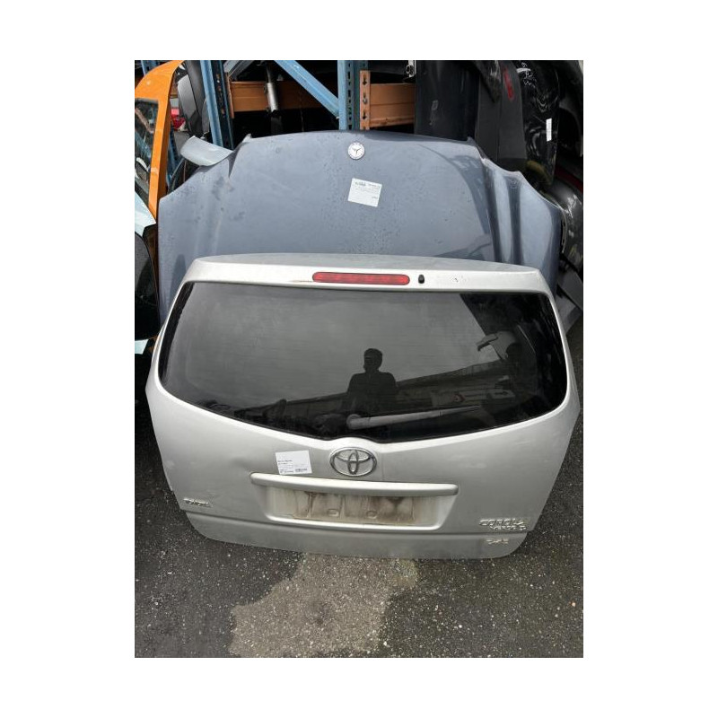 Malle/Hayon arriere TOYOTA COROLLA VERSO 2