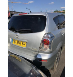 Malle/Hayon arriere TOYOTA COROLLA VERSO 2 Photo n°5