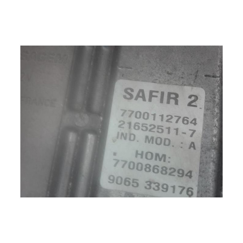 Calculateur moteur RENAULT CLIO 2