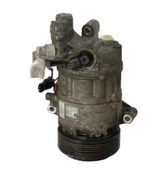 Compresseur clim BMW SERIE 1 E87 Photo n°3