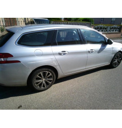 Attache ceinture arriere droit PEUGEOT 308 2 SW Photo n°18