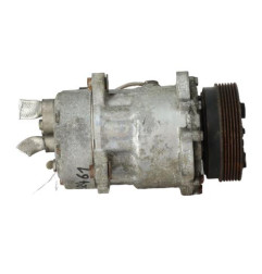 Compresseur clim AUDI A3 1 Photo n°4