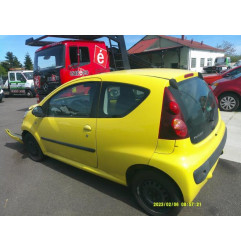 Ceinture avant gauche PEUGEOT 107 Photo n°8