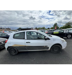 Capot RENAULT CLIO 3 Photo n°10