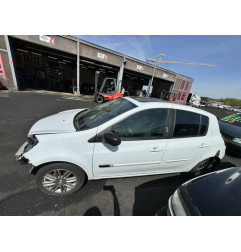 Capot RENAULT CLIO 3 Photo n°16